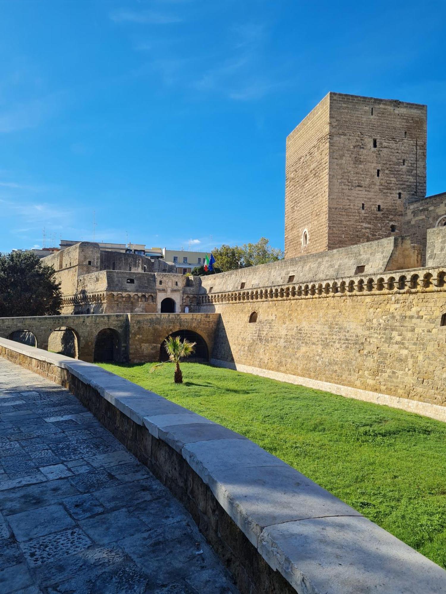 Apartmán Casa Chloe - Vicino Al Porto E Basilica San Nicola Bari Exteriér fotografie